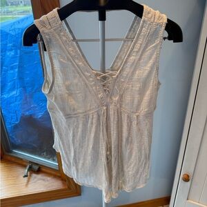 Lucky Brand Cream Sleeveless Blouse
